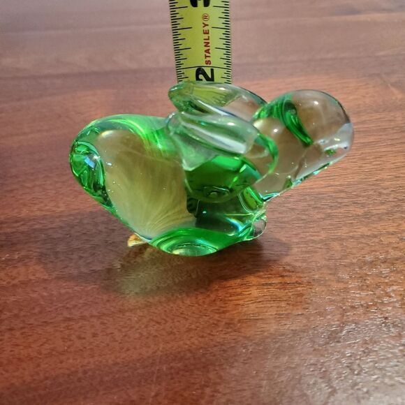 Vintage 1970s Silvestri Art Glass Green Bunny Rabbit Figurine Paperweight - Picture 8 of 9